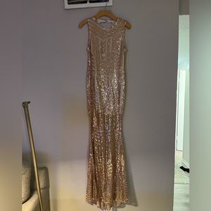 NWOT Rose Gold Sequin mermaid style maxi dress.